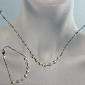 Honora Fresh Water Pearl with Claer Crystal Beads Necklace and Bracelet.